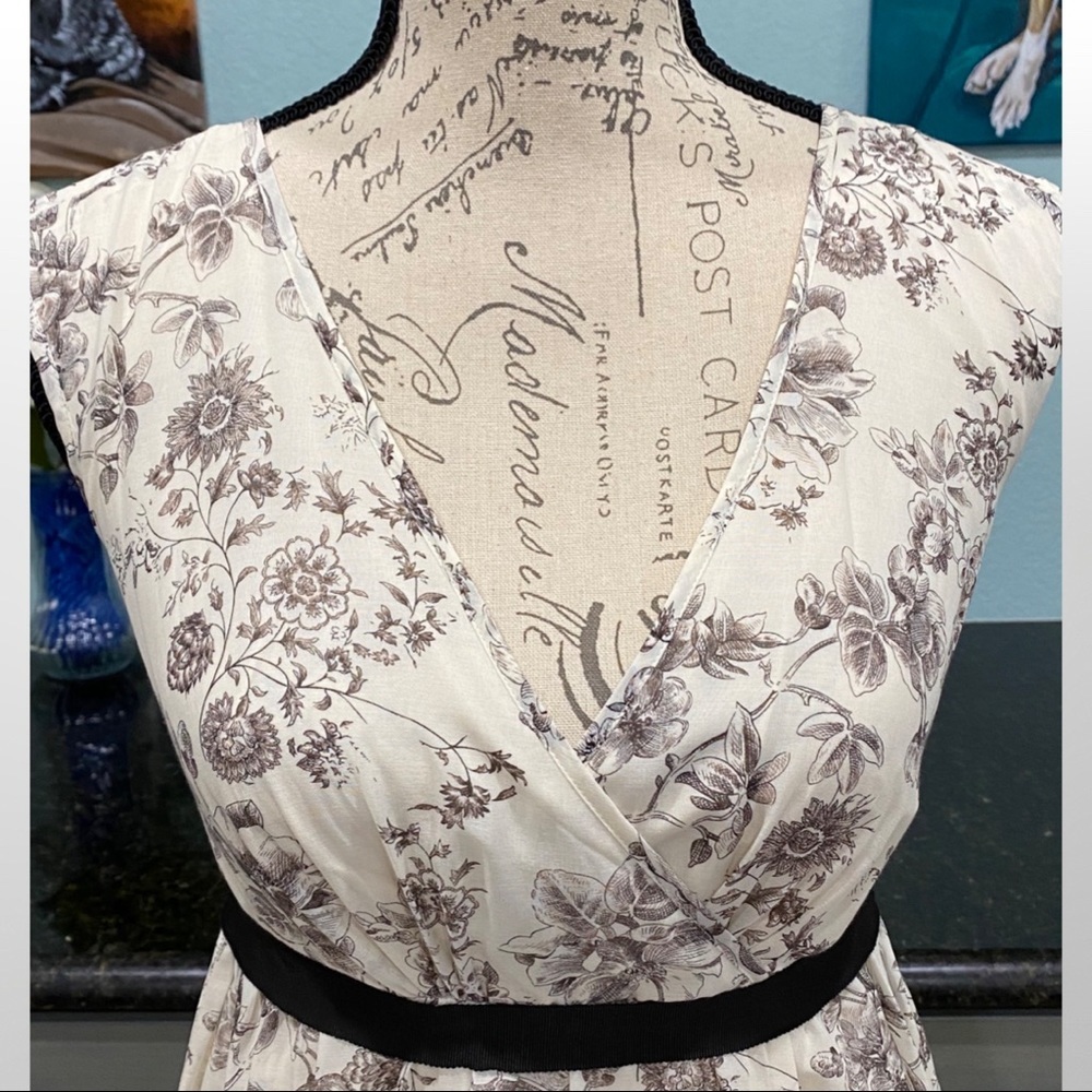 Banana Republic | Floral Tea Dress| Silk Blend Lined | Size 2 | NWT - Picture 2 of 16